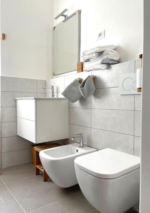 Leia Home W/Private Parking In Old Town Trieste Exterior foto